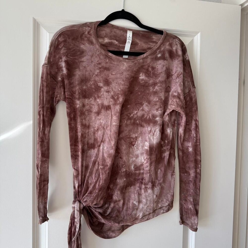 Lululemon Women's Brown and Burgundy Tie Dye Knot Shirt
